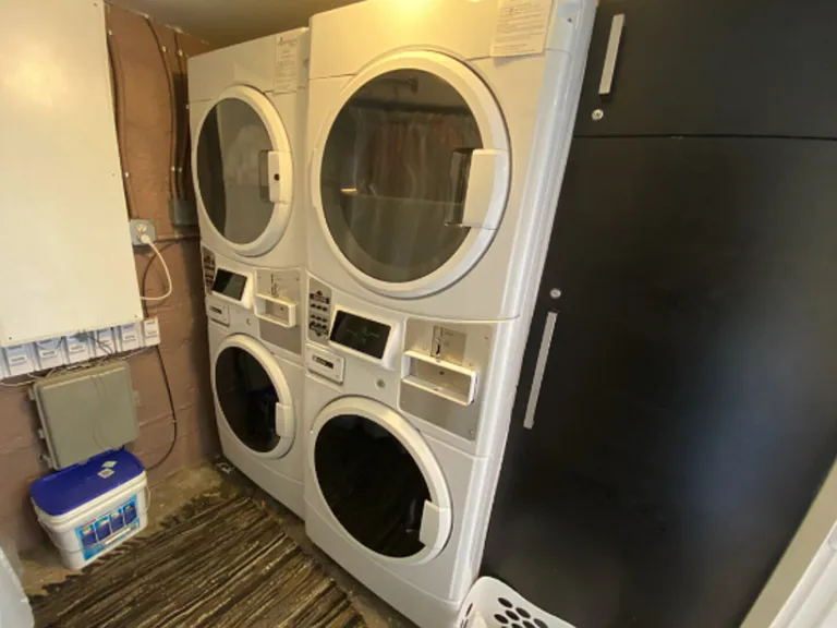 W 100 S — Photo 12