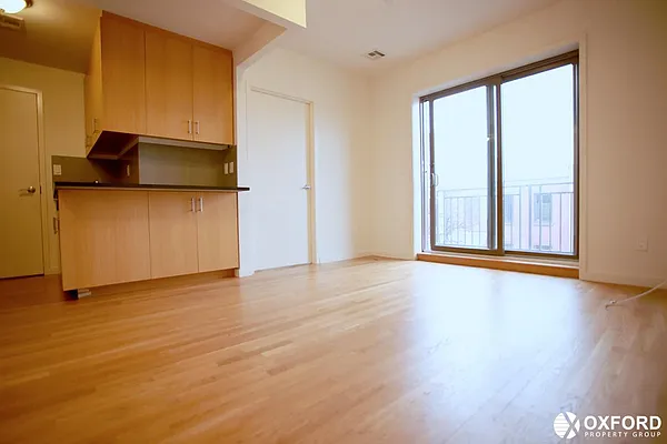 Rented by Oxford Property Group | media 44