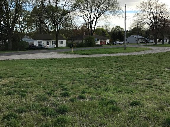 4th image of 2550 Heights Ravenna Rd
