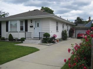 3921 70th St, Kenosha, WI 53142