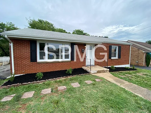 5125 Airport Rd NW Photo 1