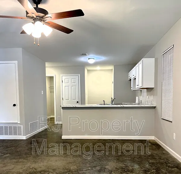 4589 Range Line Rd — Photo 2