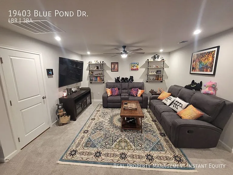 19403 Blue Pond Dr — Photo 18