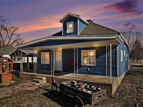 6425 Eureka St, Saint Joseph, MO 64504