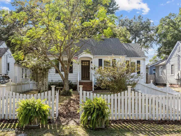 2026 Burnett Boulevard, Wilmington, NC 28401