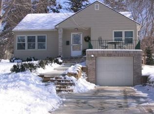 708 15th Ave SW, Rochester, MN 55902