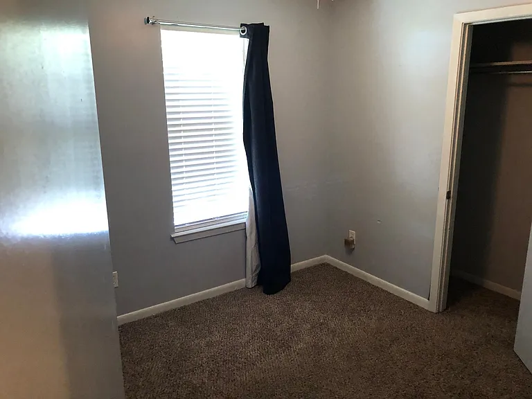 5609 Francis St — Photo 4