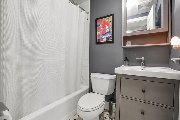 Sold by Dwell Residential Inc | media 11