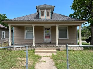 628 E Avenue C, Hutchinson, KS 67501