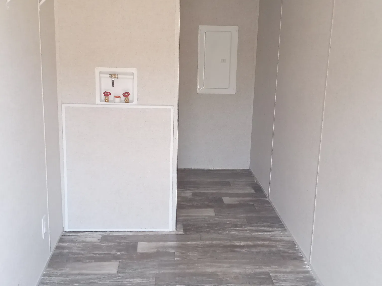 3 bed, 1215 sqft, $1,199 — Photo 2