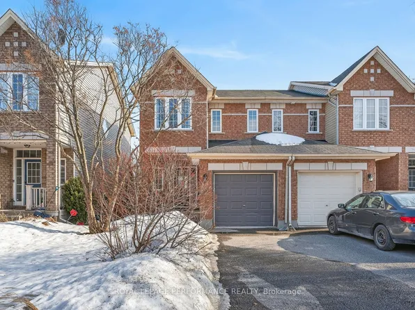 229 Saddlesmith Cir, Ottawa, ON K2M 2Z1