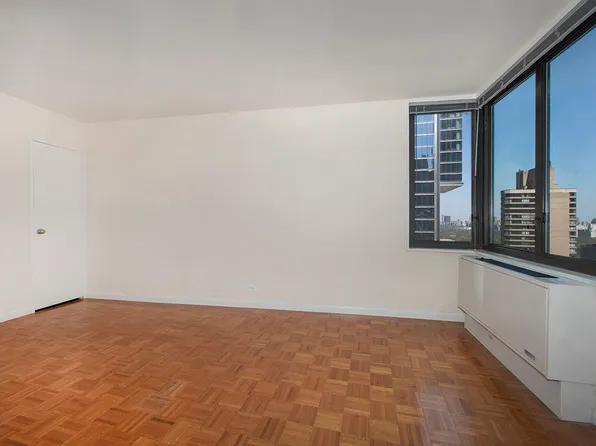 211 West 56th Street image 7 of 14