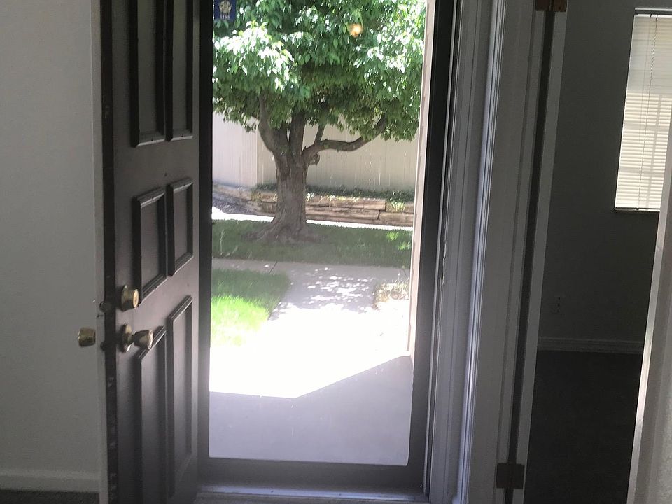 1st image of 7761 W 87th Dr