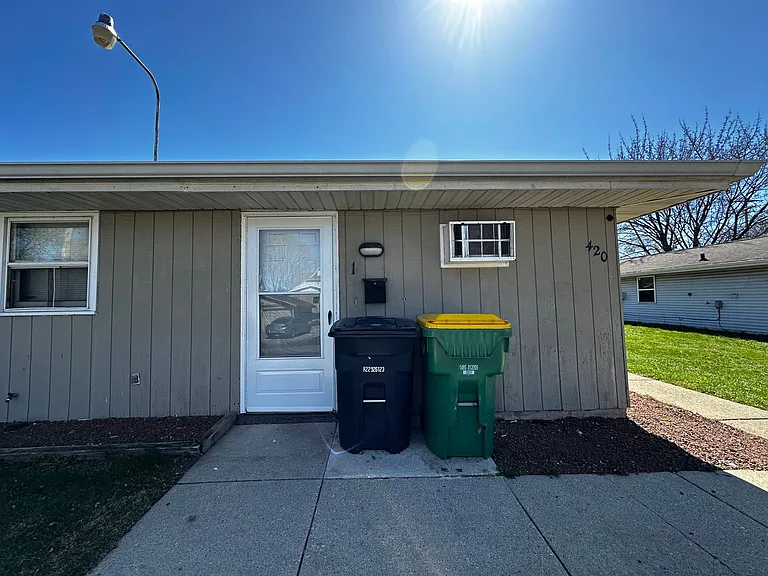 420 S Maple Ave — Photo 14