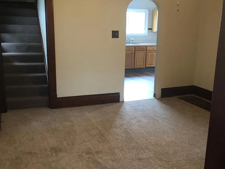 6274 Waterloo Rd — Photo 8