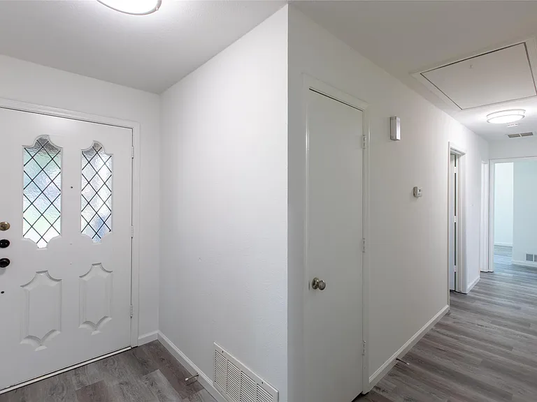 918 Tulane Dr — Photo 24