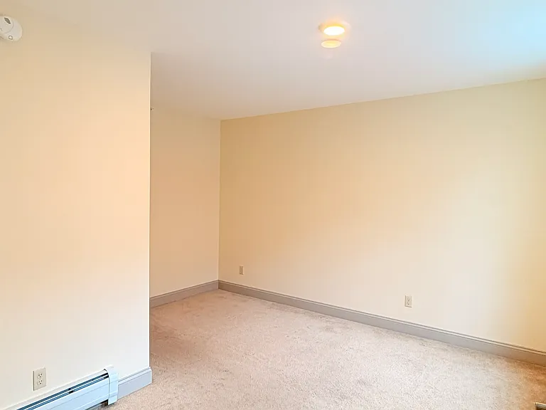 191 College St #203 — Photo 27