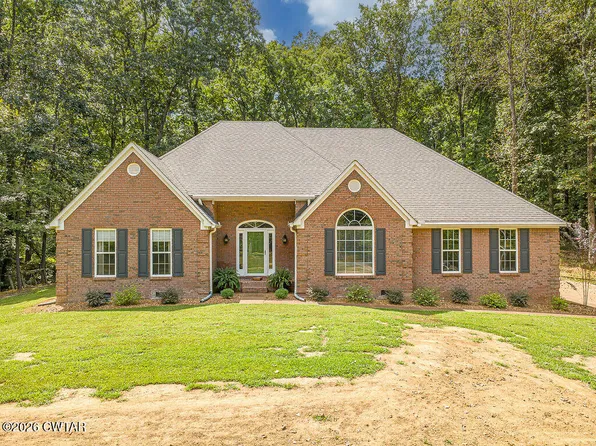 70 Southshore Dr, Jackson, TN 38305