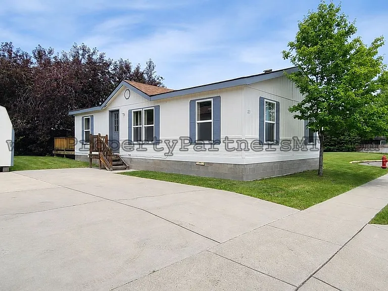 123 Sunlight Ave — Photo 1