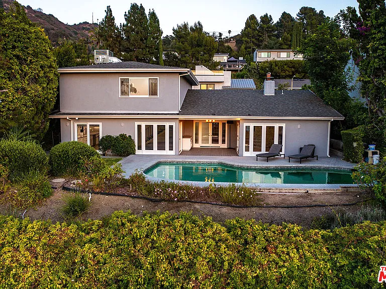 3115 Dona Susana Dr — Photo 3