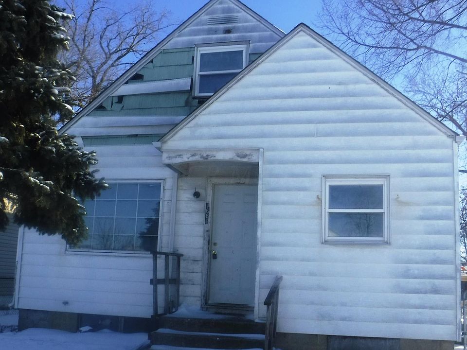1st image of 1686 N Jefferson Ave
