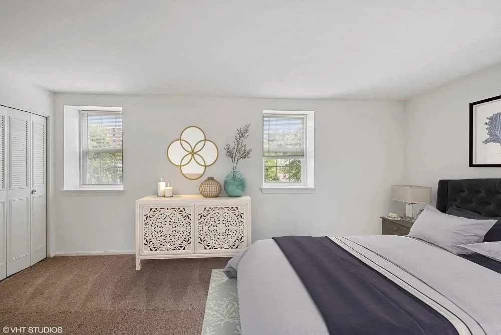 Whetstone Apartments — Photo 4