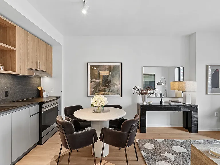 55 Willoughby St #2E — Photo 3