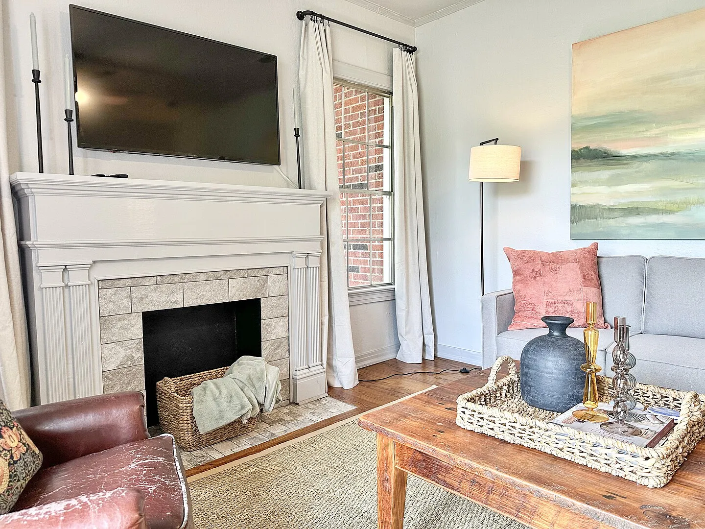 Homey Historic District Cottage — Photo 3