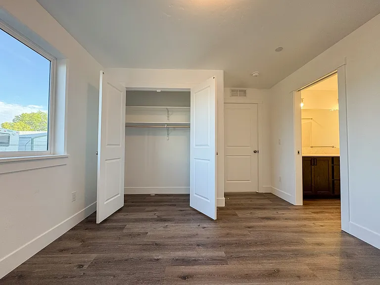 1065 Bighorn St #A — Photo 8