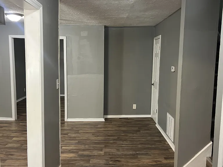 390 Cowan St #394 — Photo 3