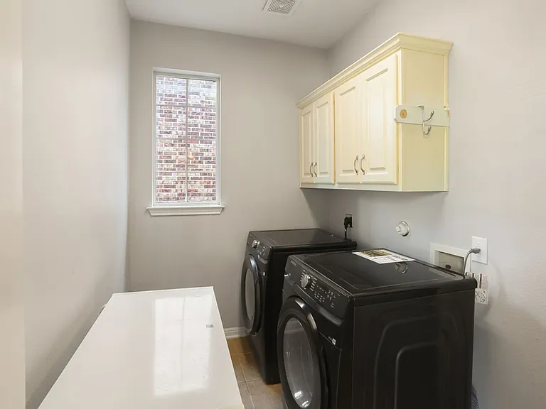 2911 Dason Ledge — Photo 17