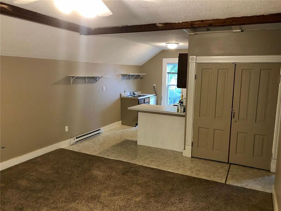 1st image of 1018 W Broadway St #2