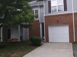10708 Essex Hall Dr, Charlotte, NC 28277