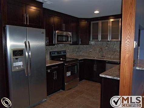 100_0567 (Small).JPG