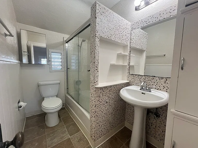 2821 Lincoln Ave — Photo 11