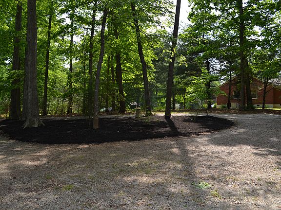 5th image of 363 Hanley Cir