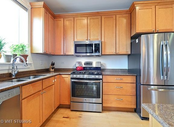 4th image of 3201 N Wolcott Ave APT 3B