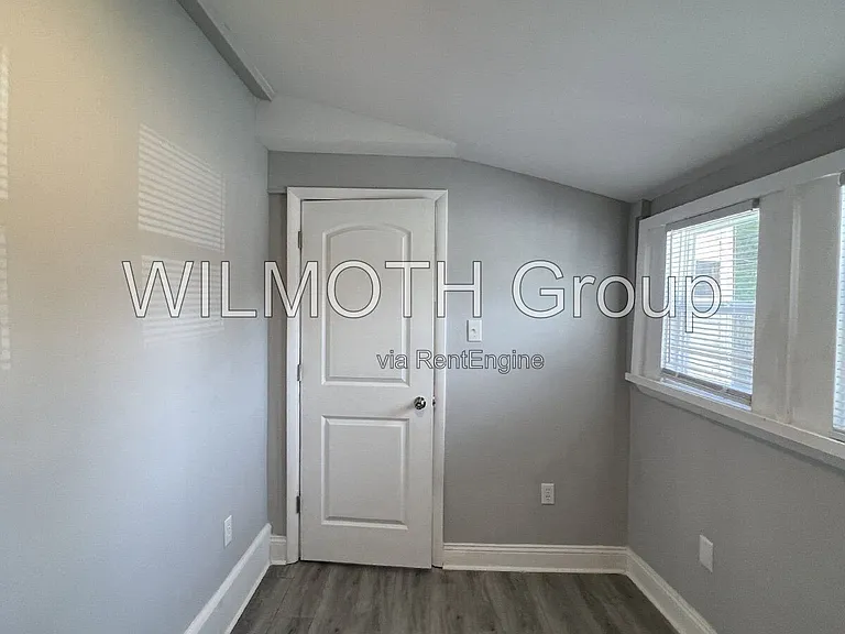 129 W Hendricks St #6 — Photo 10