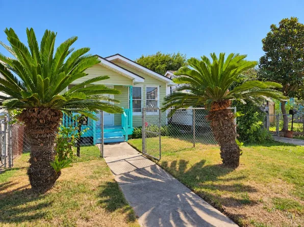 5507 Avenue P, Galveston, TX 77551