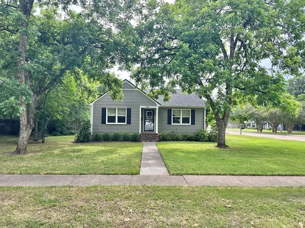 600 6th Ave, Cleveland, MS 38732