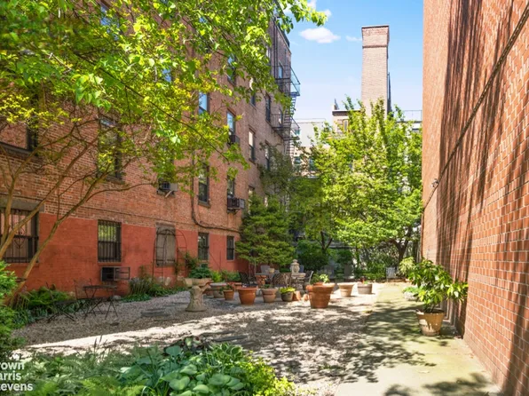 447 West 45th Street 5B image 7 of 7
