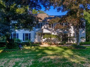 1259 W Hill Dr, Gates Mills, OH 44040