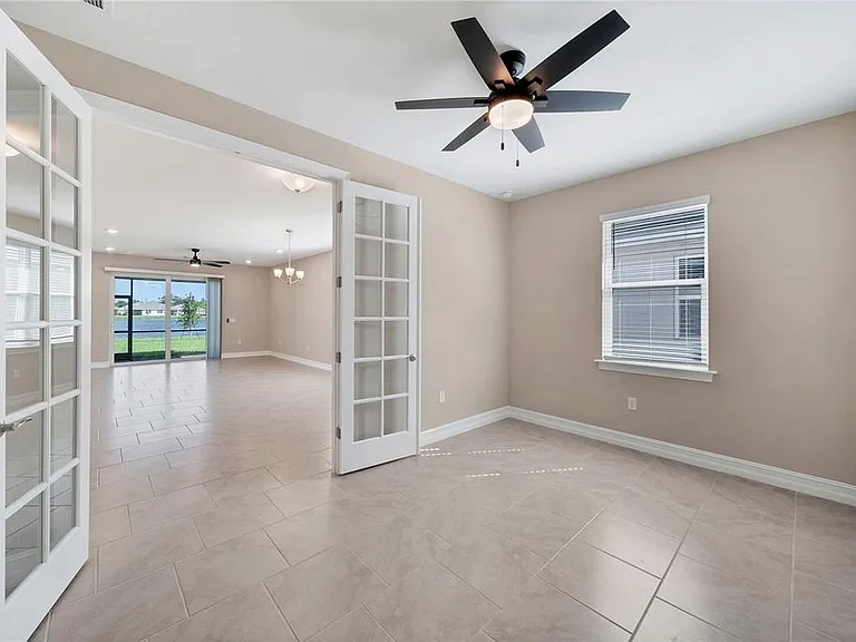 305 Ibiza Loop — Photo 15