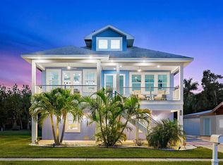 1908 Riverside Dr E, Bradenton, FL 34208
