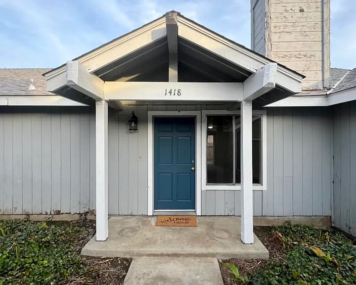 1418 Sylvan Ave — Photo 1