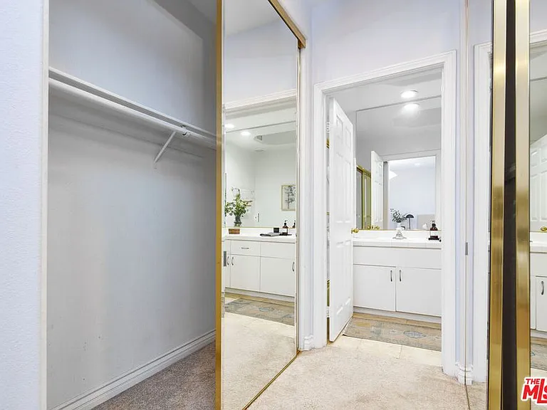 3460 S Centinela Ave — Photo 21