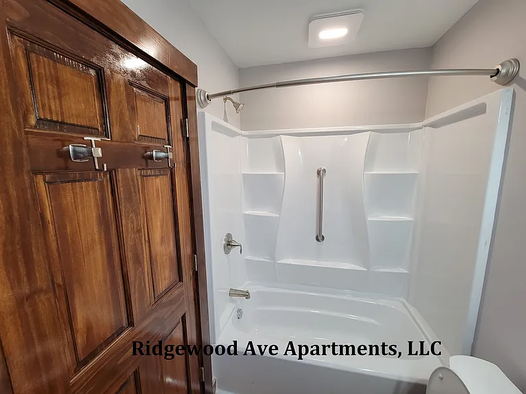400 Ridgewood Ave #1 — Photo 11