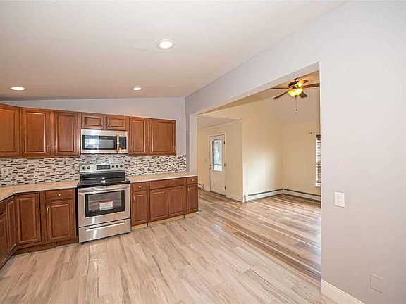 2nd image of 231 Seminole St