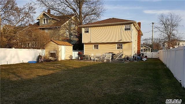 2nd image of 3 Sylvan Pl
