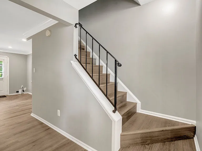 1848 Heather Glen Ct — Photo 15